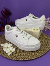 Tenis - Tommy blancos para dama