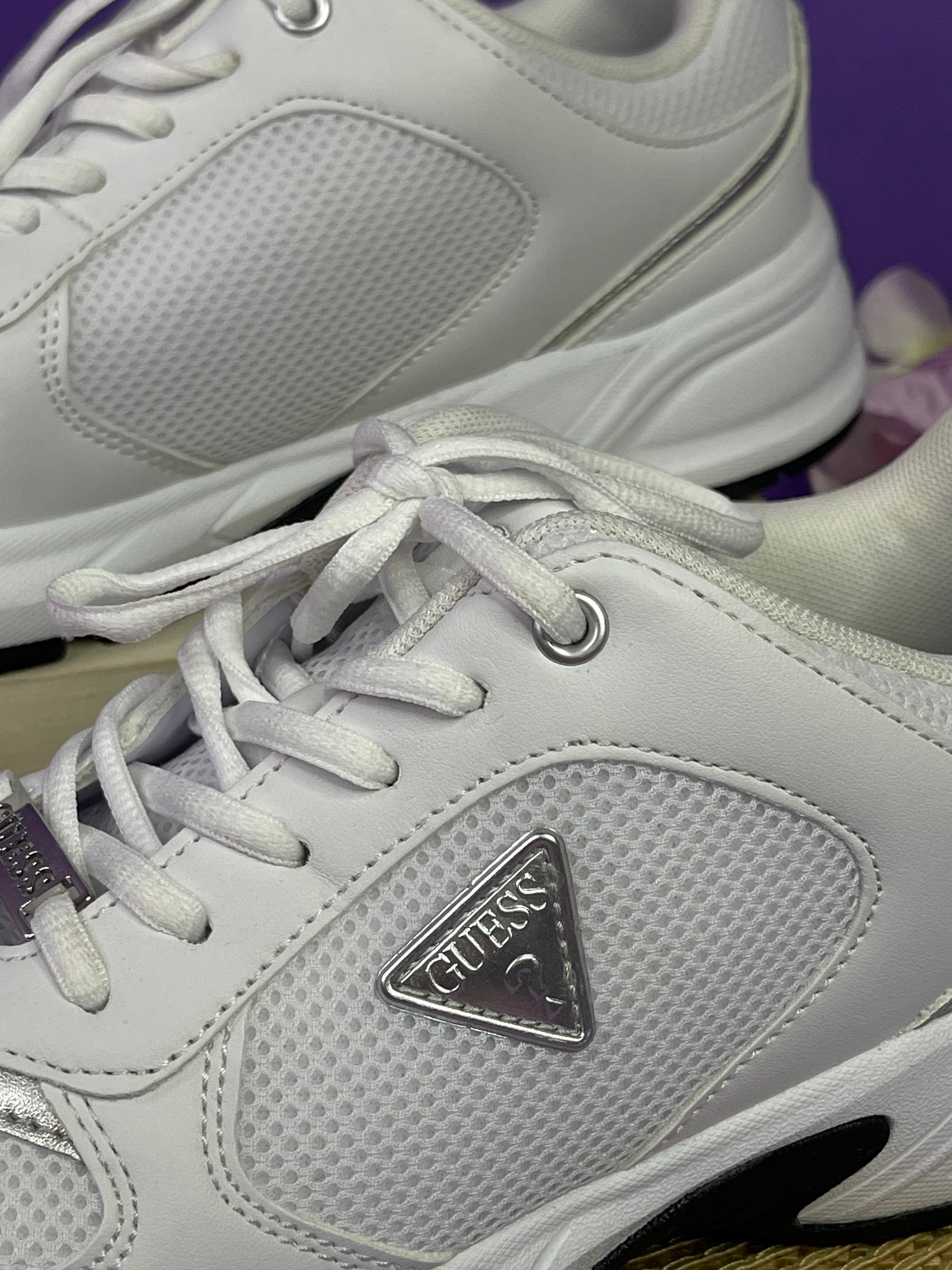 TENIS - TENIS GUESS BLANCOS