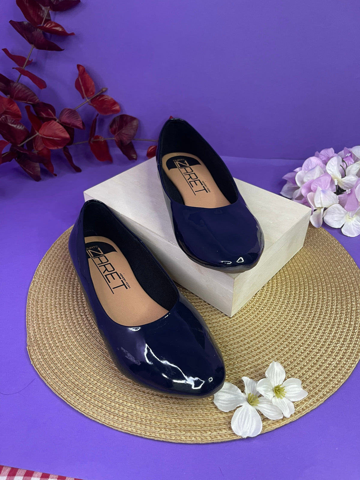 Zapatilla- ZARET negro, verde, azul, corinto