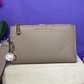 BILLETERA - ANNE KLEIN COLOR BEIGE