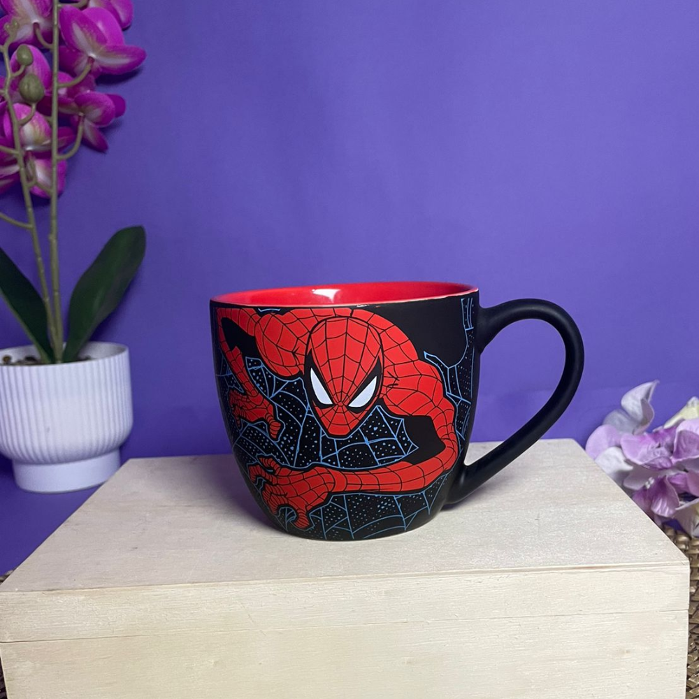 TAZA - EDICIÓN SPIDER-MAN COLOR ROJA CON NEGRO