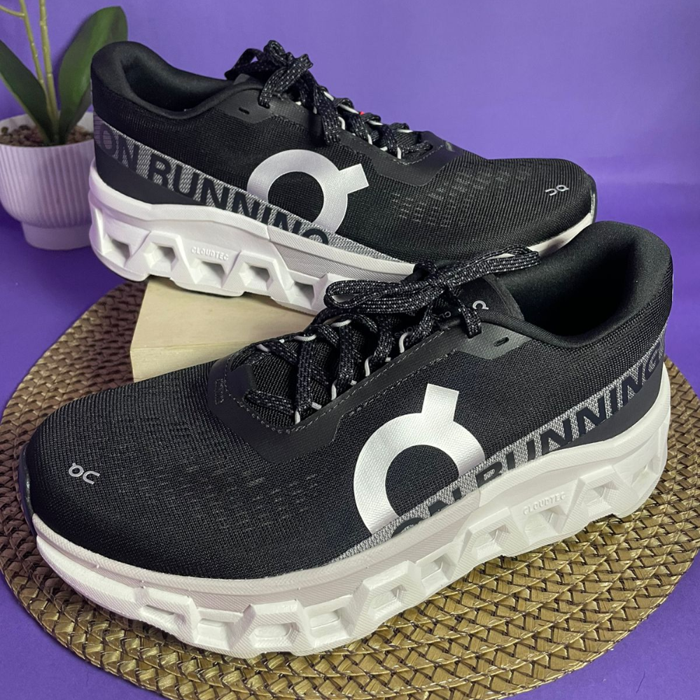 TENIS - ON CLOUD RUNNING COLOR NEGRO