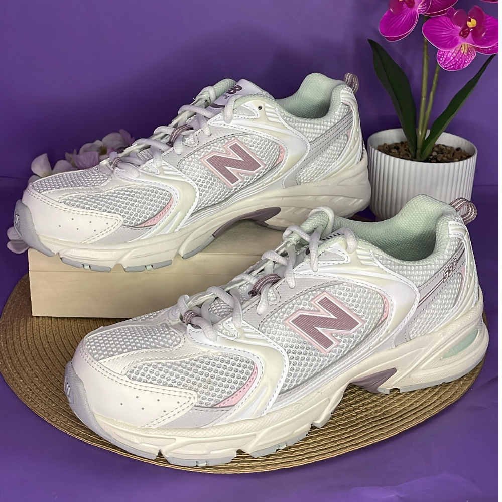 TENIS - NEW BALANCE BLANCO CON ROSA PASTEL