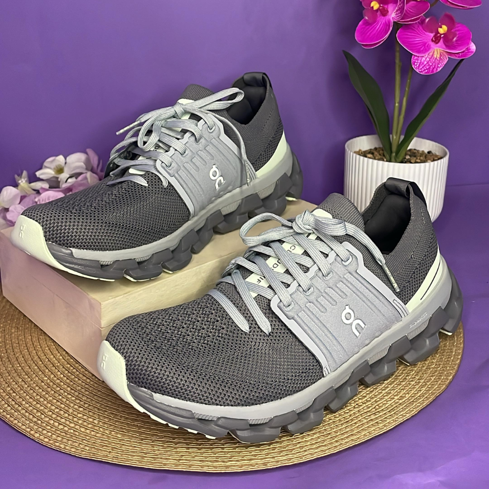 TENIS - ON CLOUD GRIS PARA DAMA