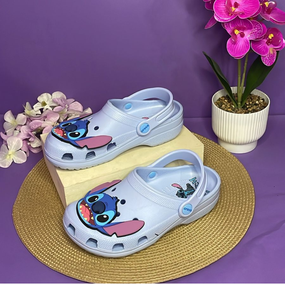 CROCS - EDICIÓN STITCH