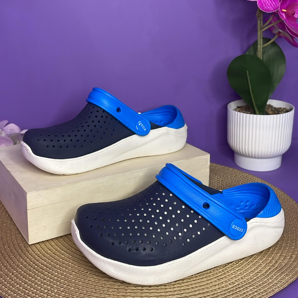 CROCS - AZUL MARINO CON CELESTE