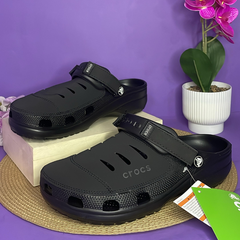 CROCS - NEGROS