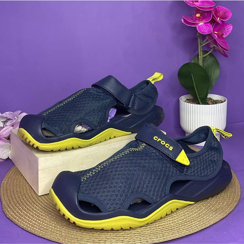 CROCS - ACUÁTICOS AZUL MARINO CON AMARILLO NEON
